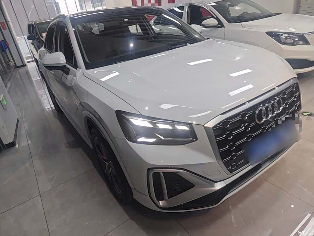 Audi Q2L, 2022 4