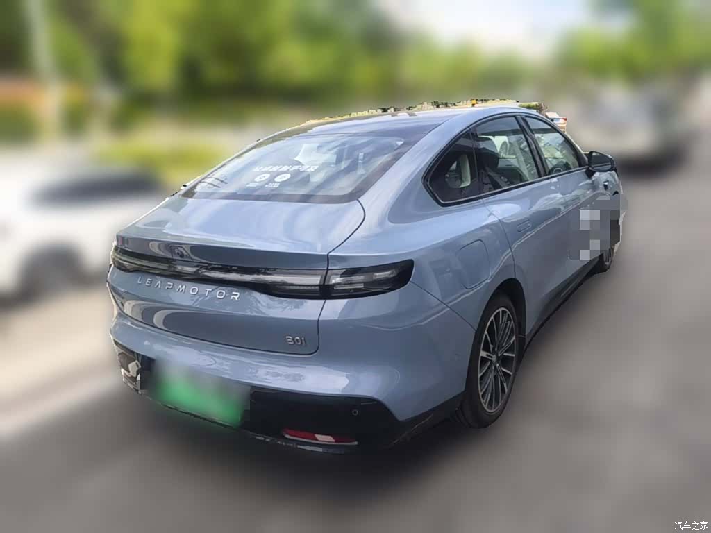Leapmotor B01, 2025 12