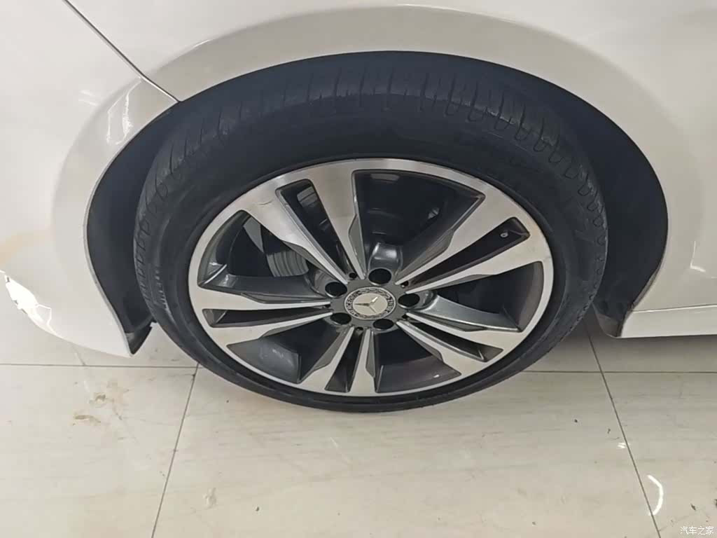 Mercedes-Benz E-Class, 2015 23