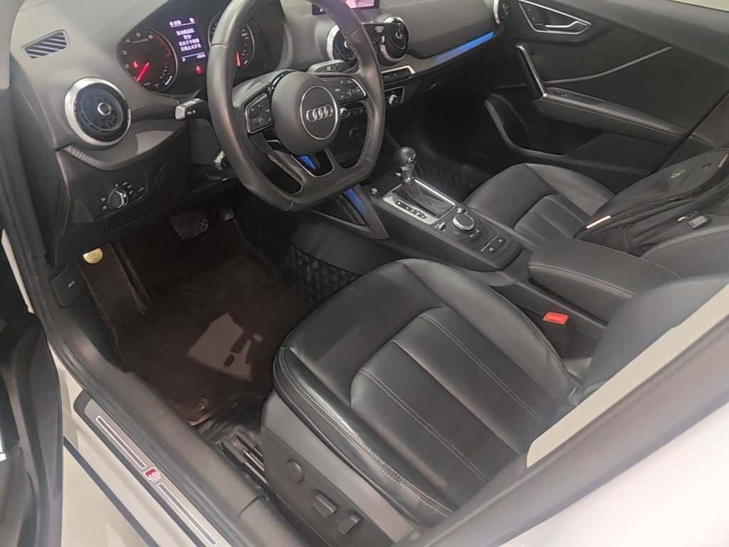 Audi Q2L, 2022 15