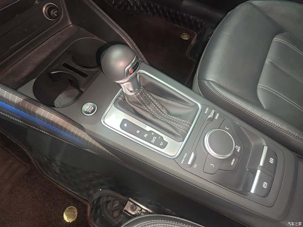 Audi Q2L, 2022 14