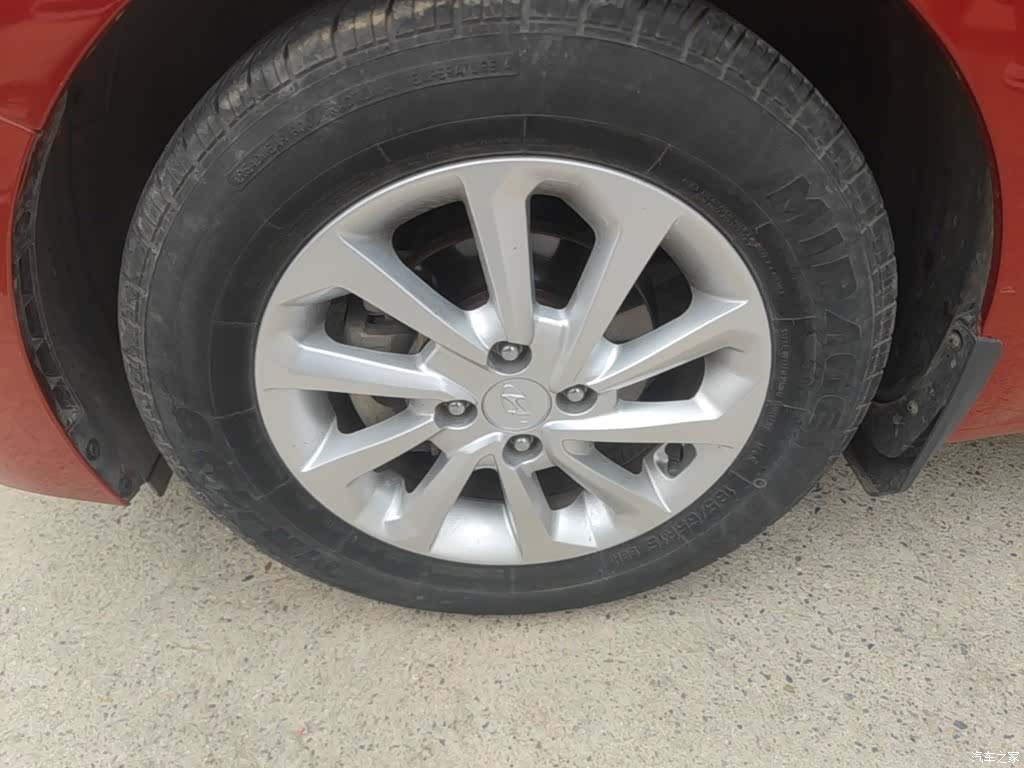 Hyundai GLS, 2017 23