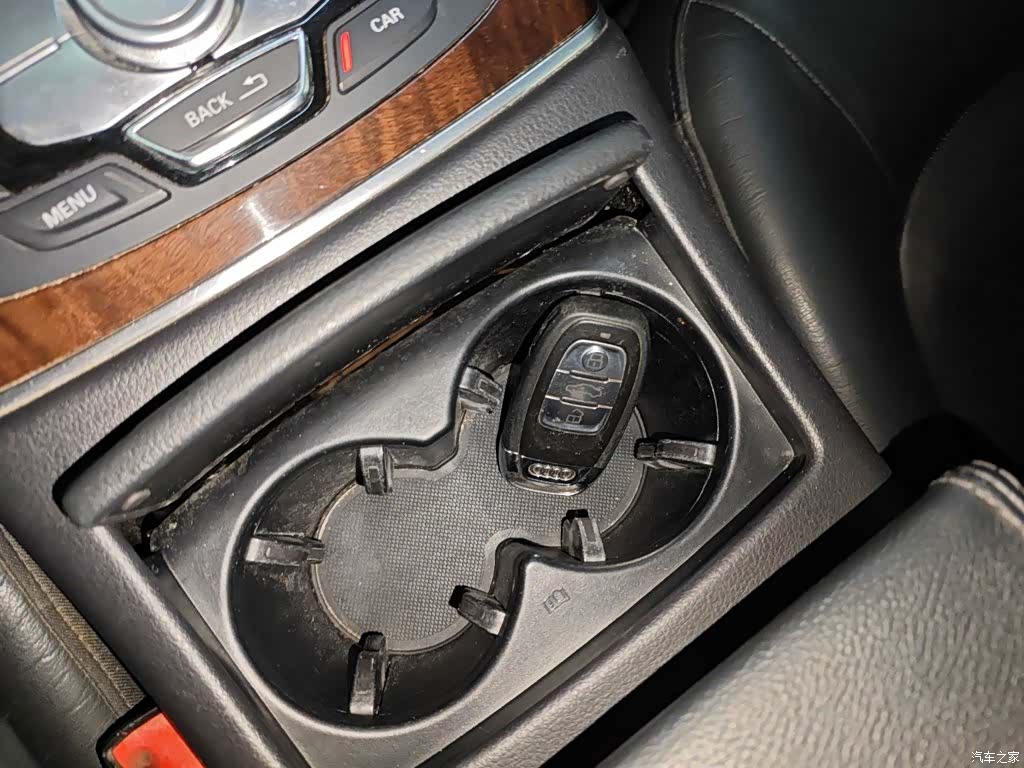 Audi A6L, 2016 11