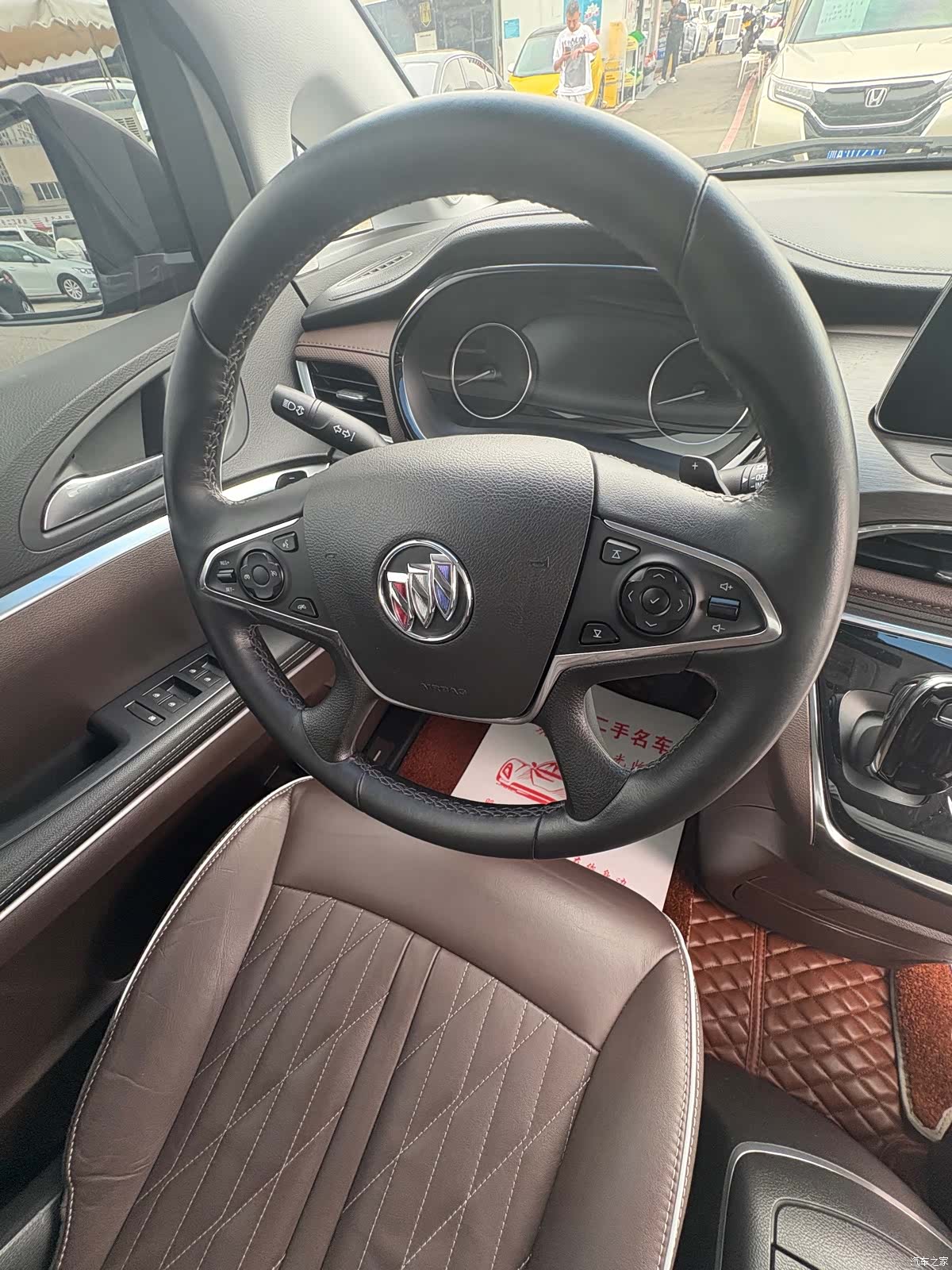 Buick GL8, 2022 10