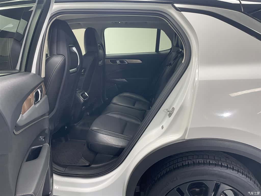 Lynk & Co 01, 2019 15
