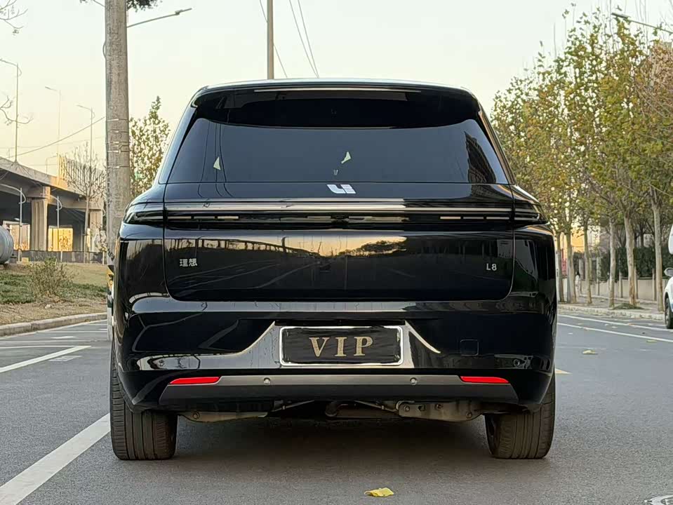 Li Auto Ideal L8
