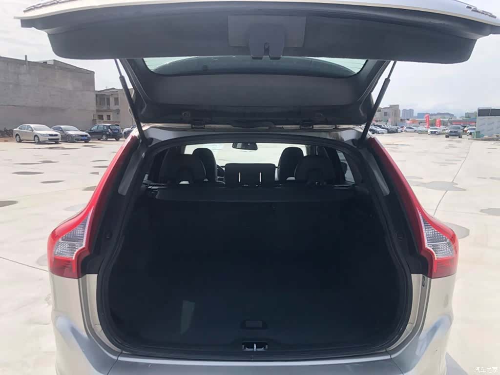 Volvo XC60, 2017 18