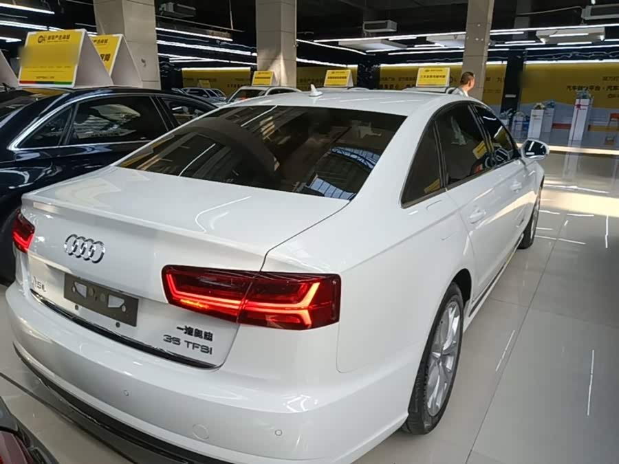Audi A6L 2018, фото 5