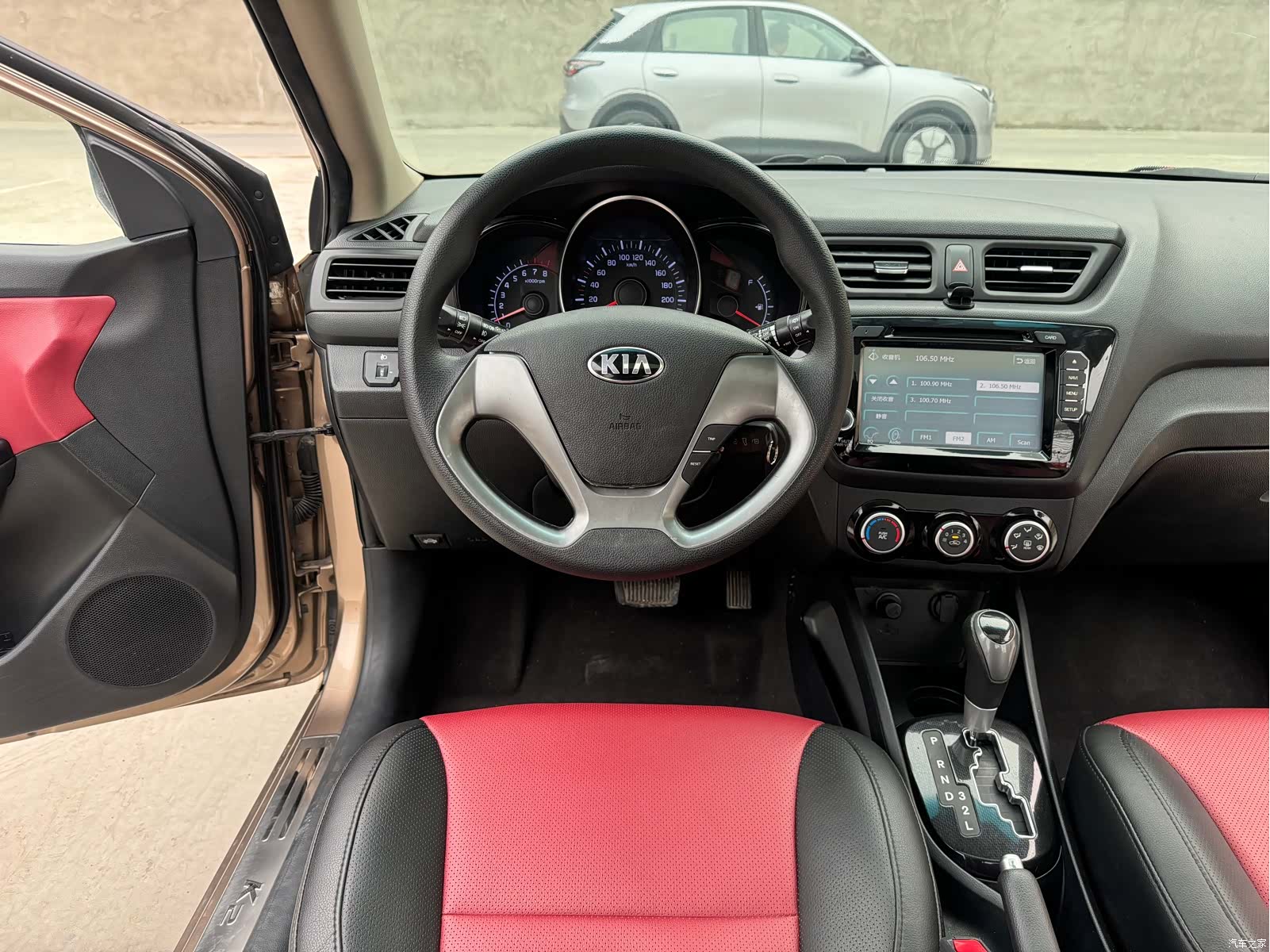 Kia K2, 2016 9