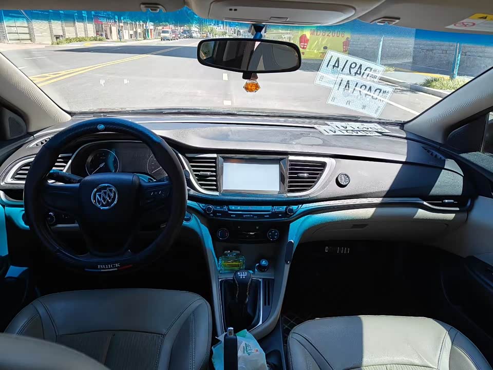 Buick Yinglang
