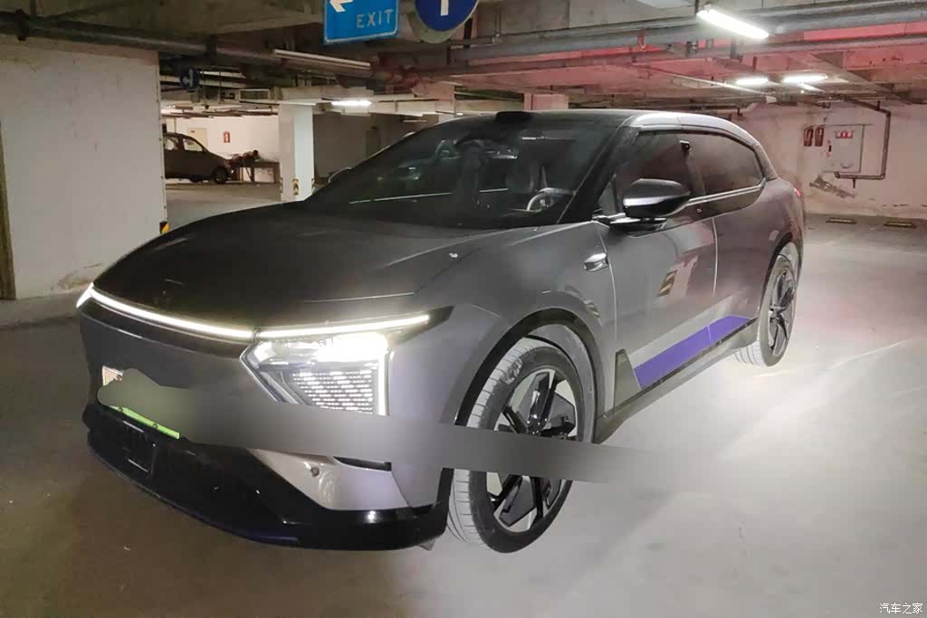 HiPhi Y, 2023 1