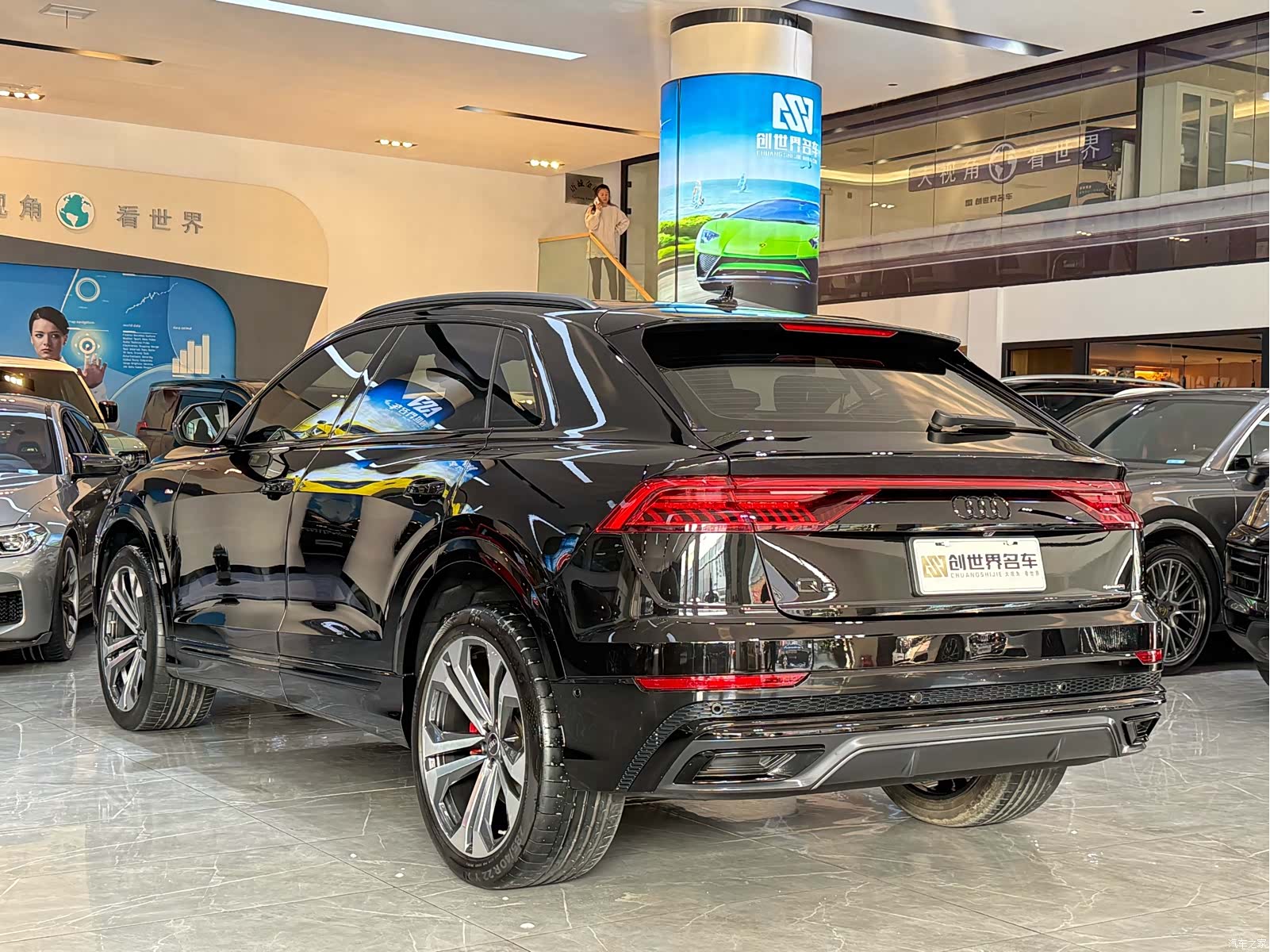 Audi Q8, 2023 20