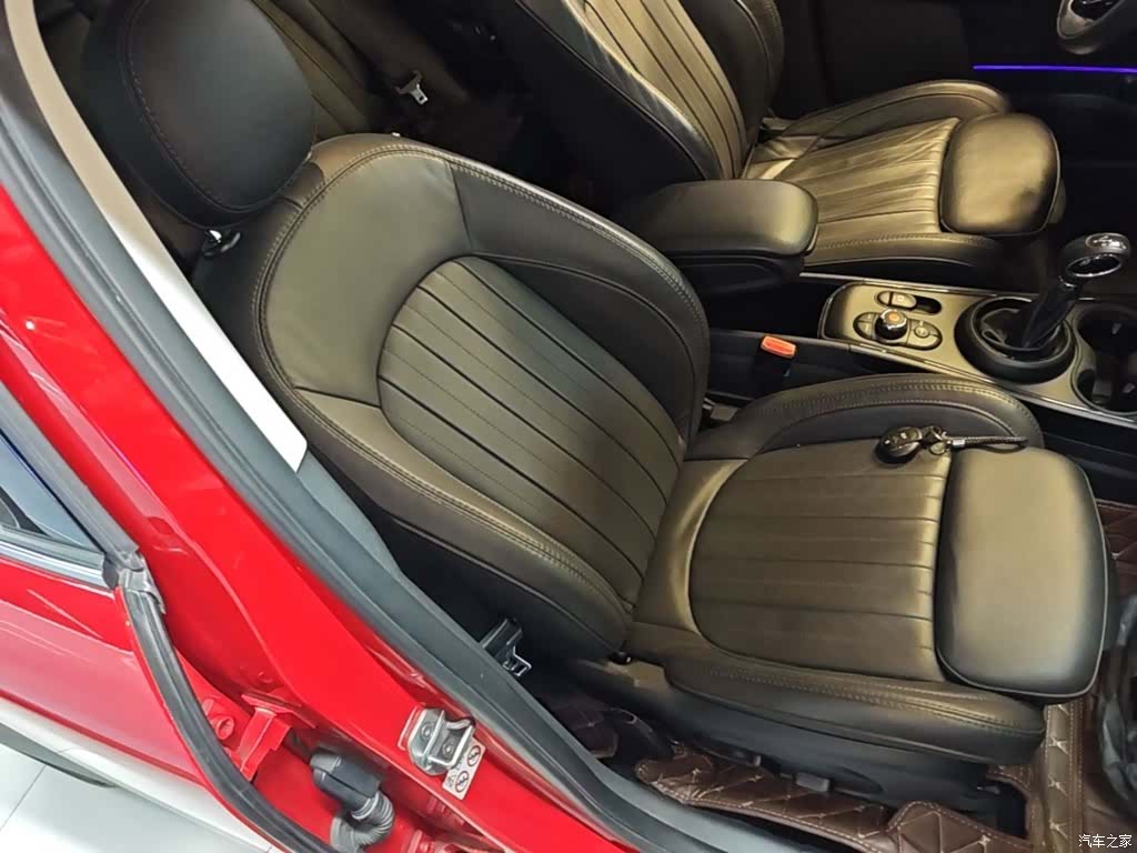 Mini Countryman, 2019 25