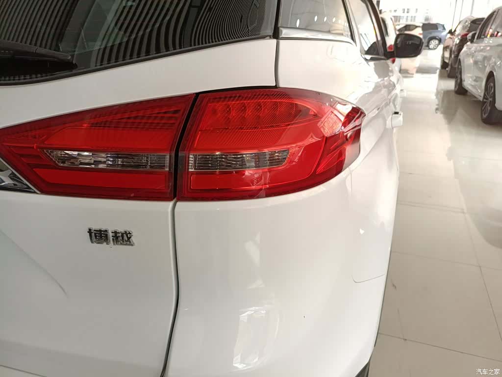 Geely Boyue, 2017 8