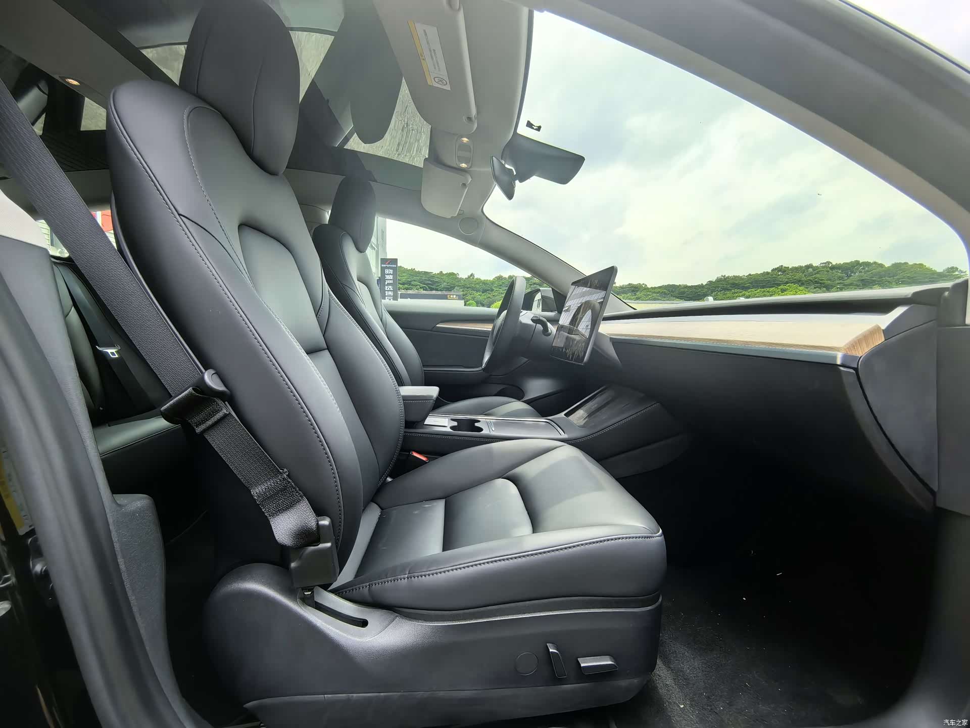 Tesla Model 3, 2021 9