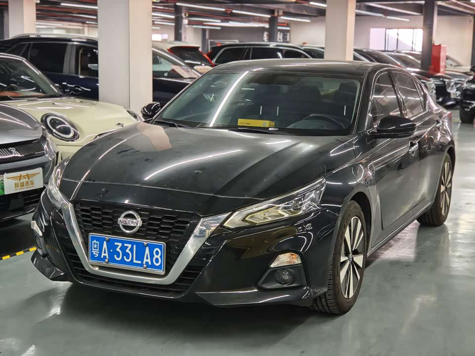 Nissan Teana