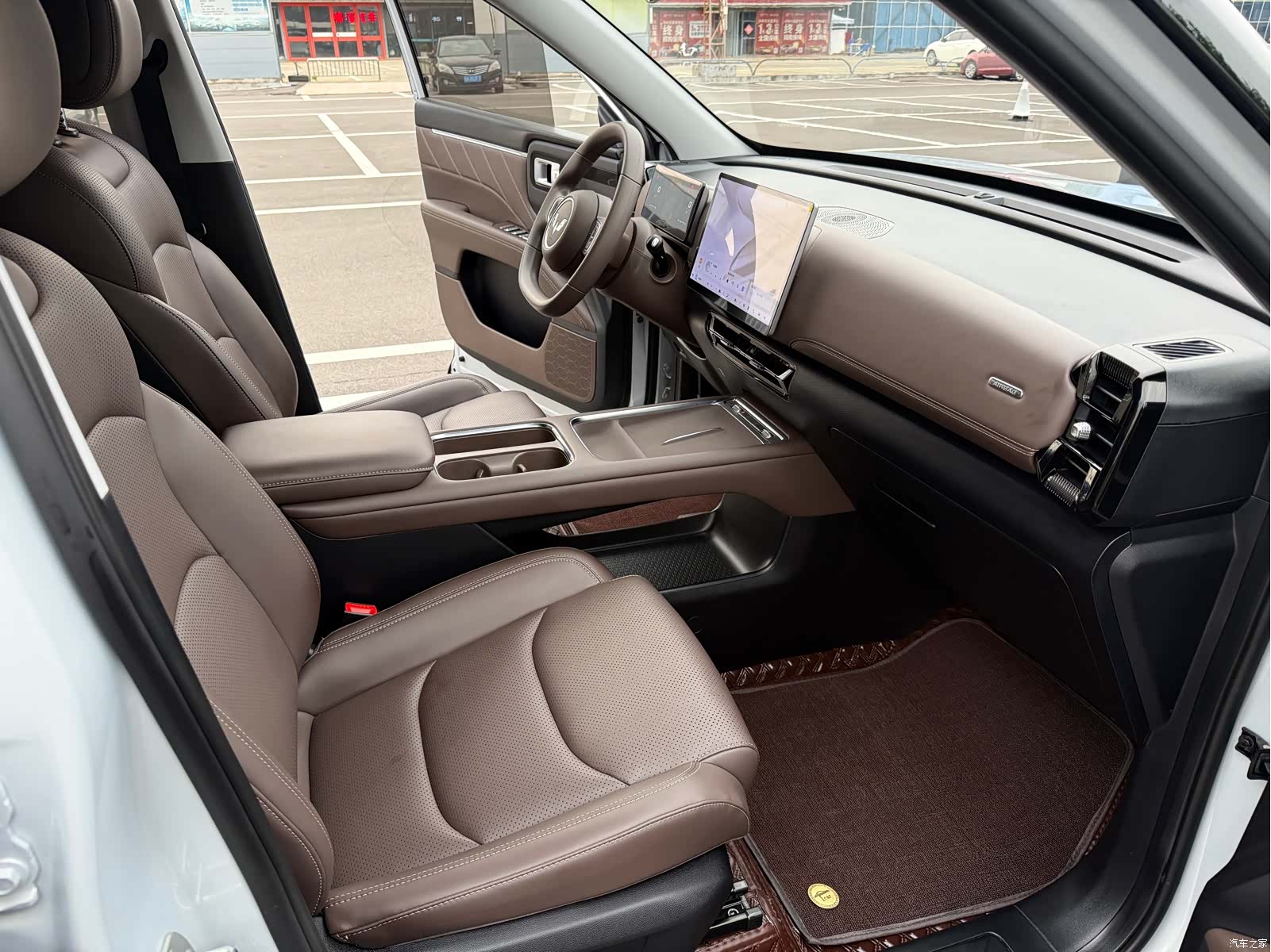 Wuling 560, 2025 11