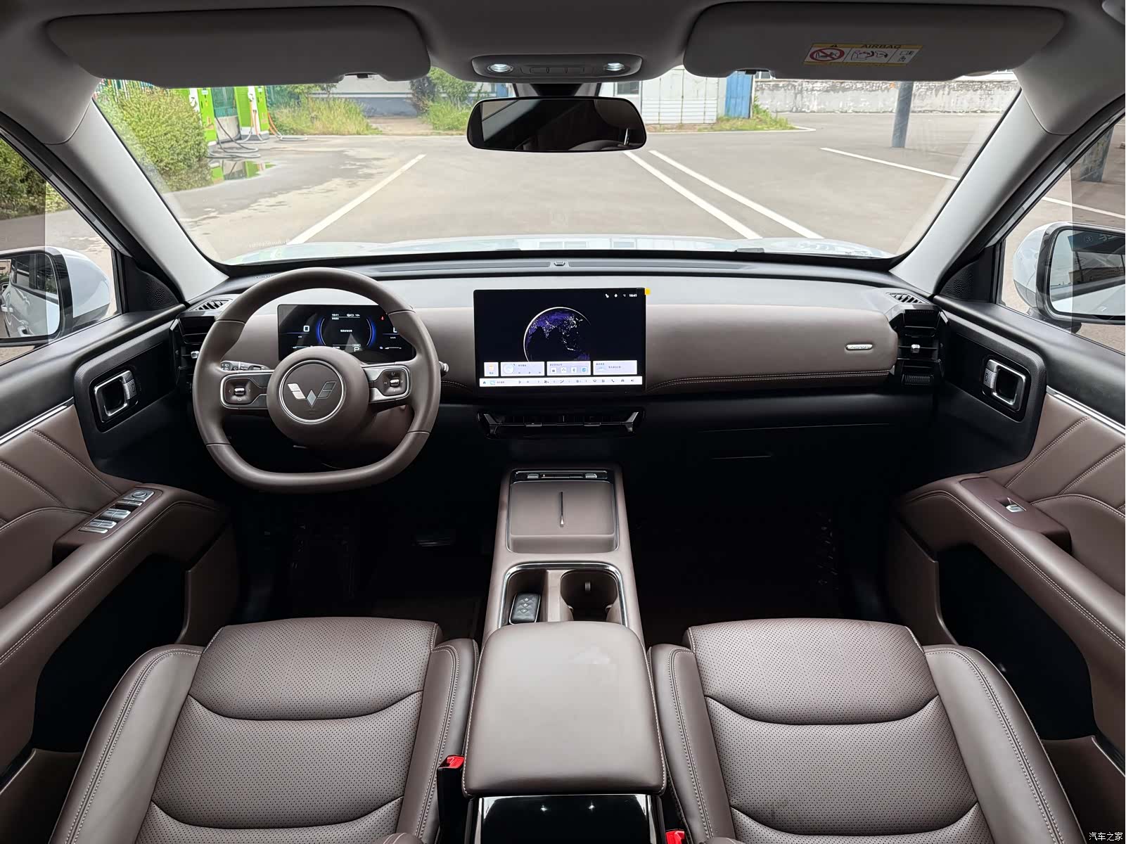 Wuling 560, 2025 18