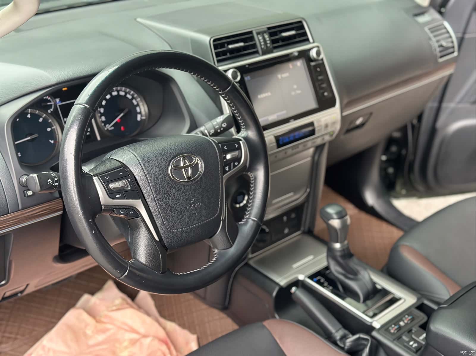 Toyota Prado, 2020 9