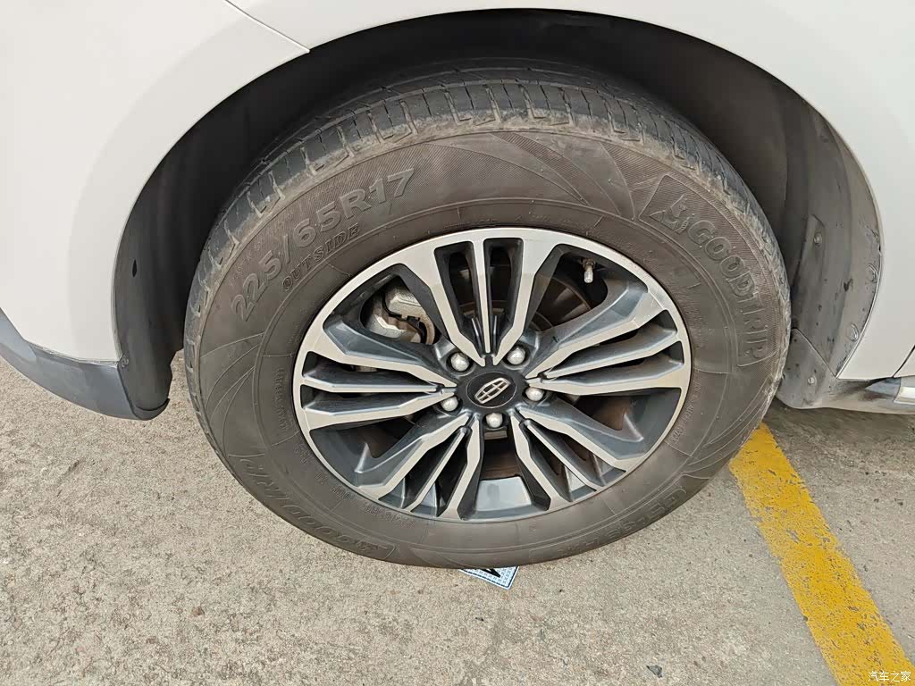 Geely X6, 2017 23