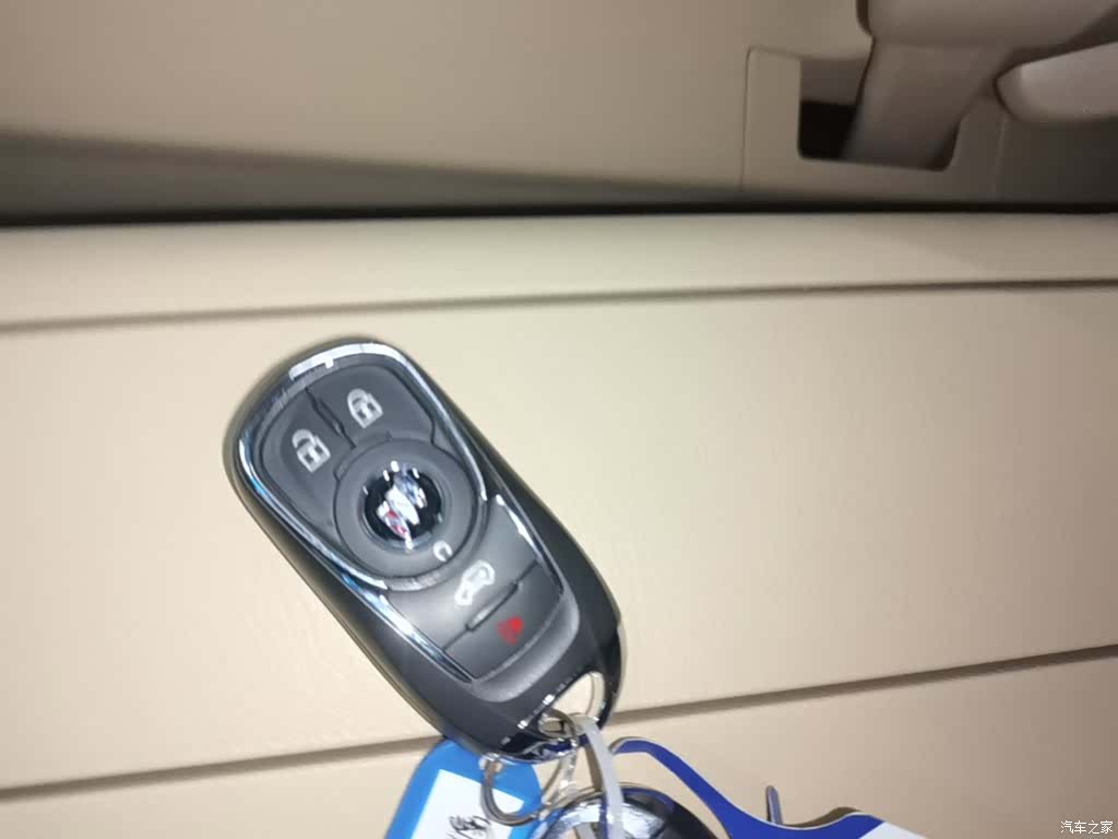 Buick GL8, 2023 9