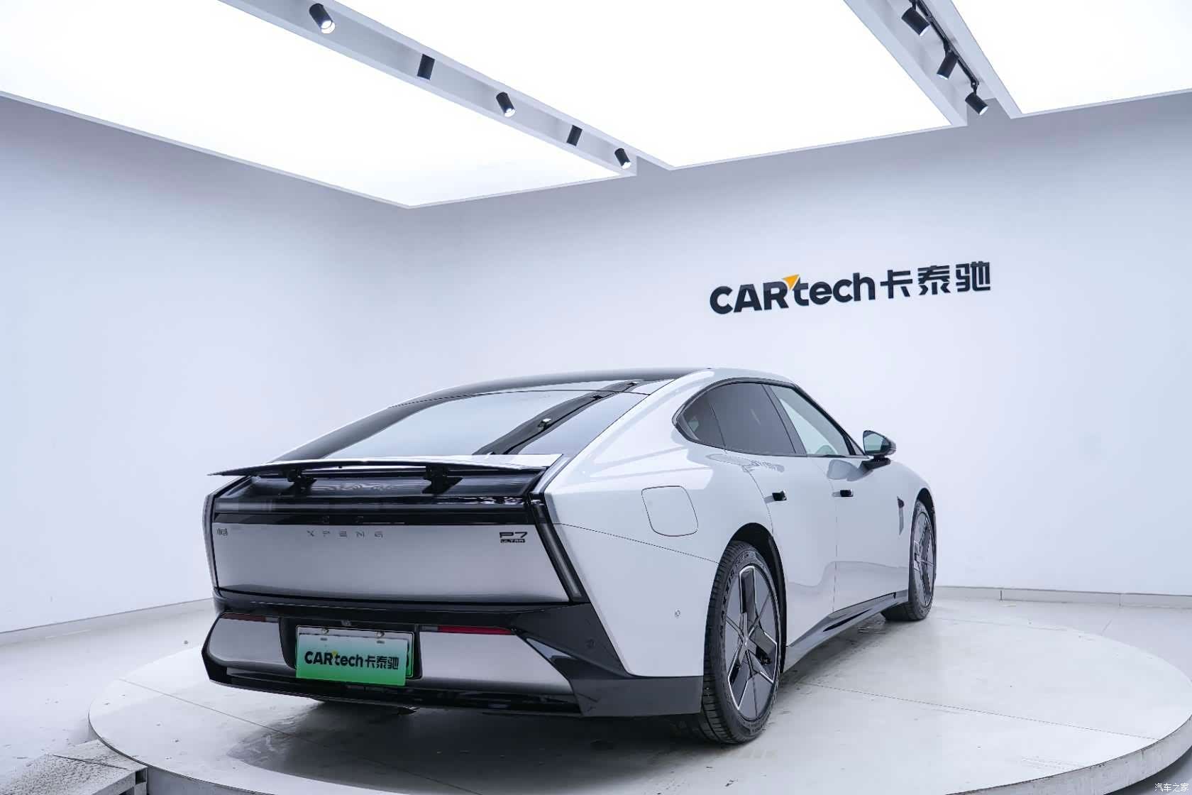 Xpeng P7, 2025 10