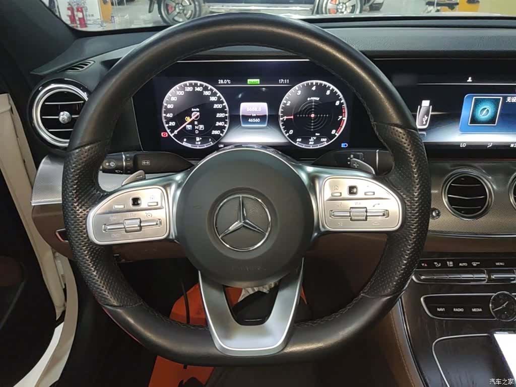 Mercedes-Benz E-Class, 2020 11