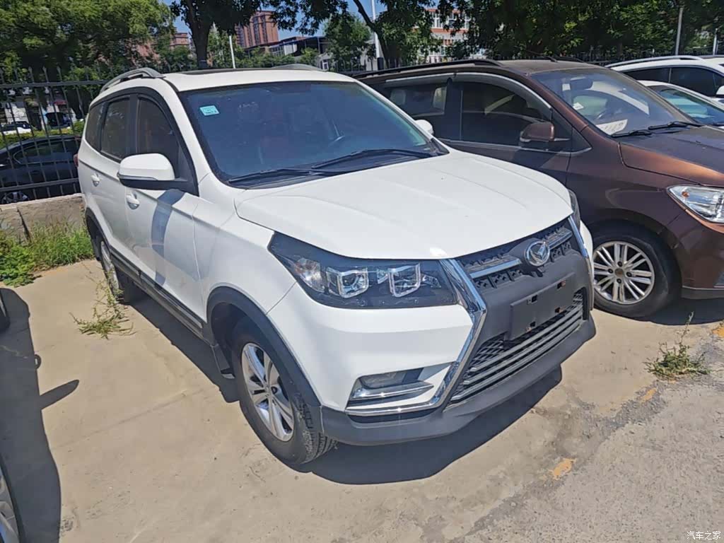 BAIC S3, 2017 4