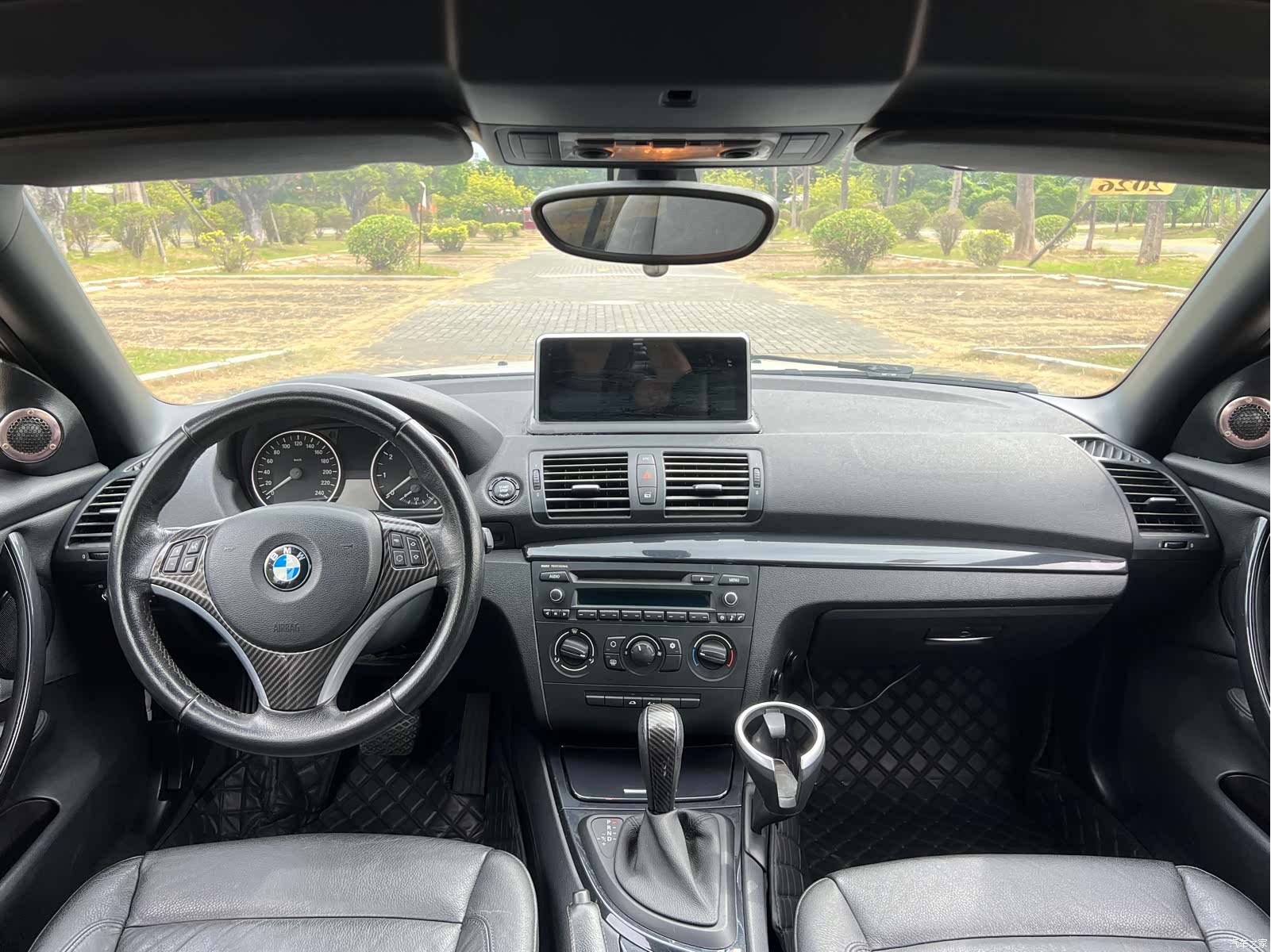 BMW 1 Series, 2011 17
