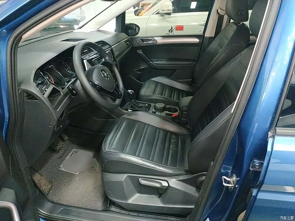 Volkswagen L, 2016 15