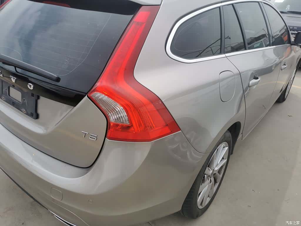 Volvo V60, 2015 8