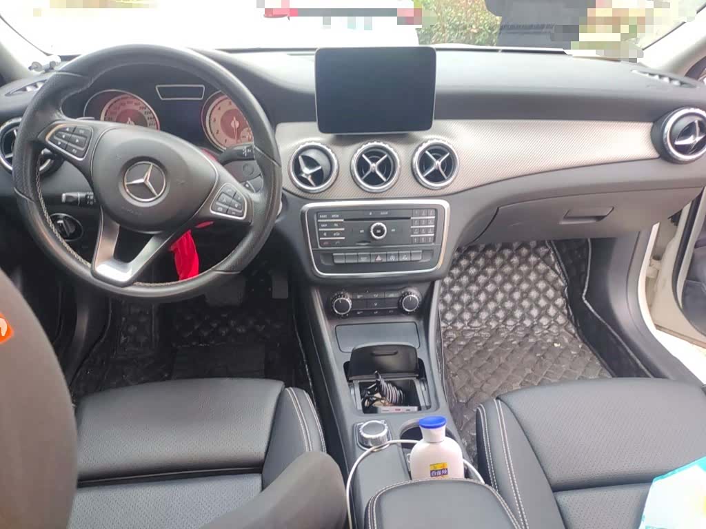 Mercedes-Benz GLA, 2017 13