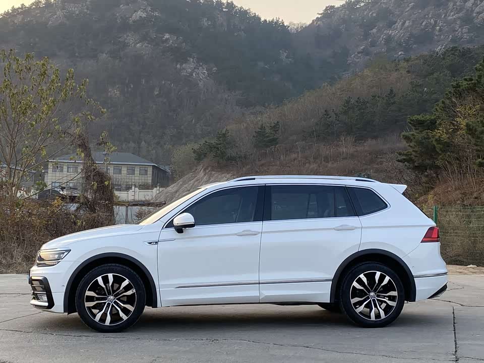 Volkswagen Tiguan L