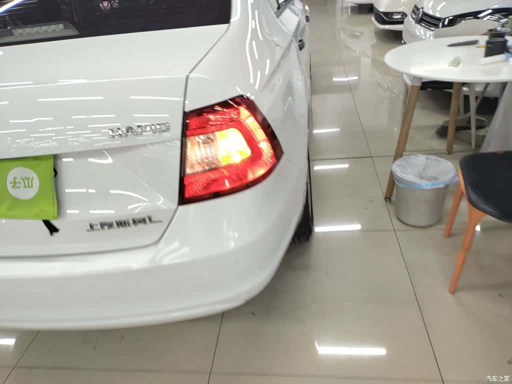 Skoda Rapid, 2018 8
