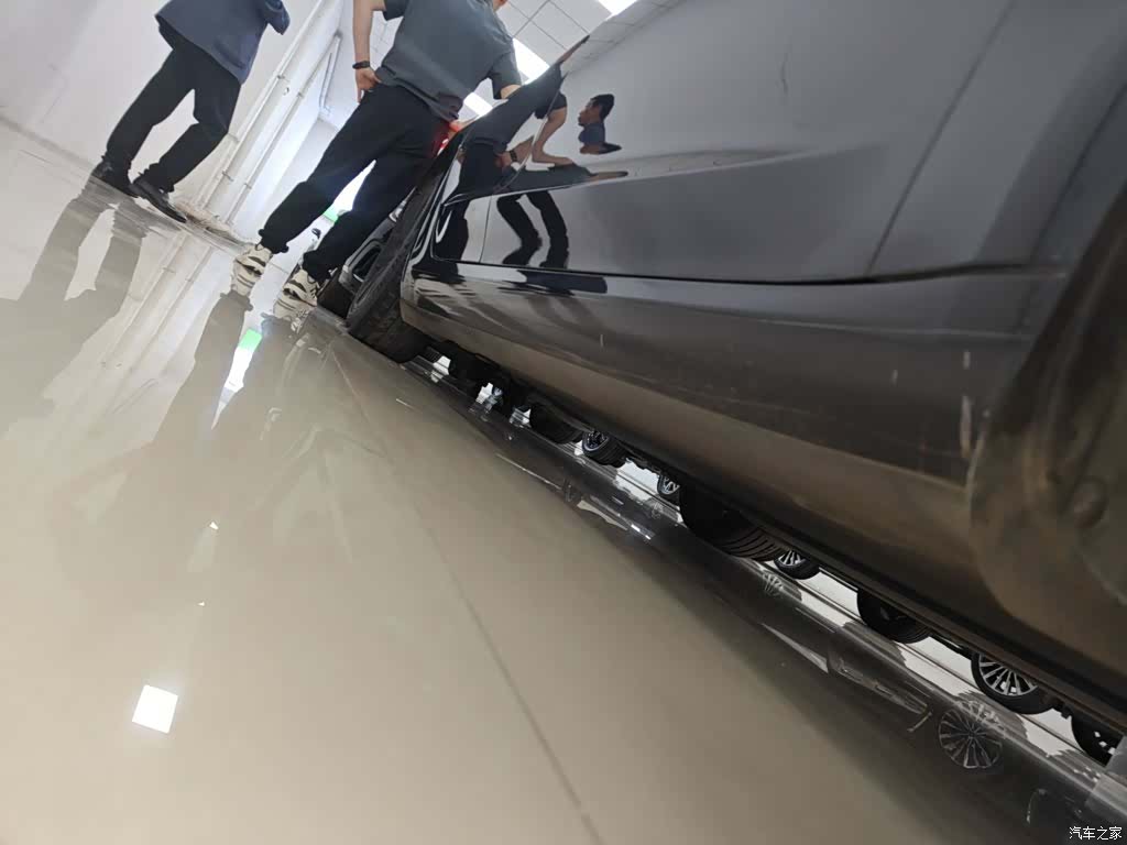 Tesla Model 3, 2025 21