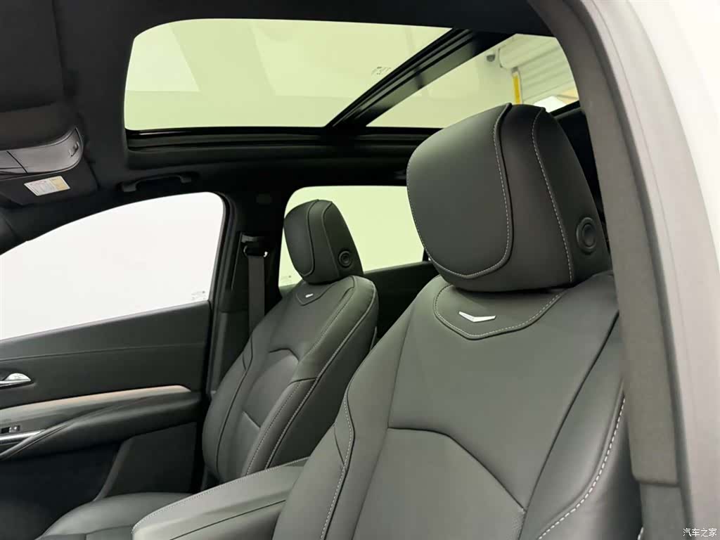 Cadillac XT4, 2023 16