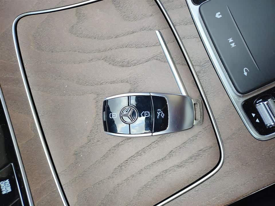 Mercedes-Benz E-class Mercedes-Benz E-class