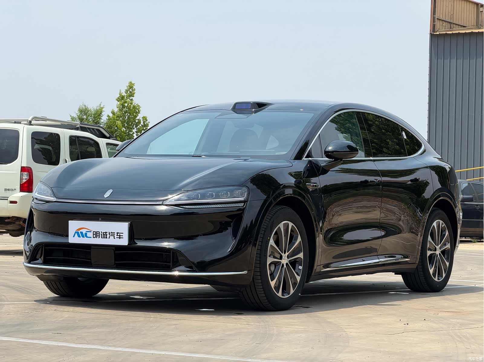 Luxeed R7, 2025 1