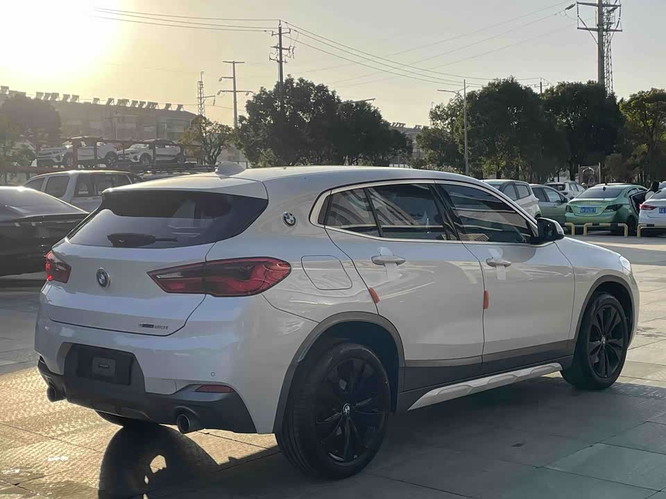 BMW X2