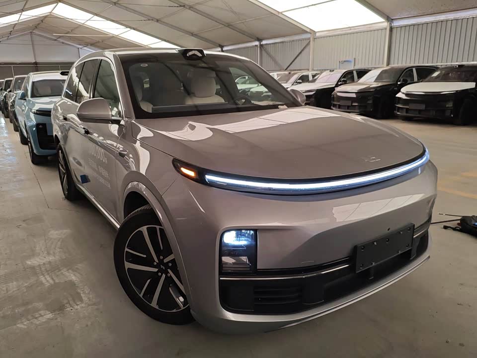 Li Auto Ideal L8