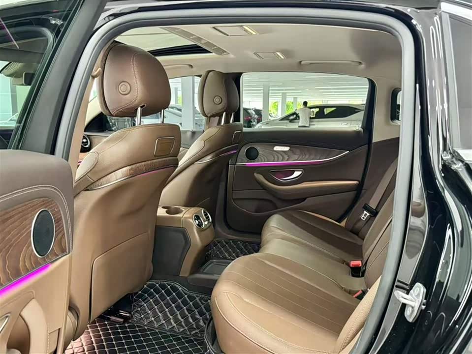 Mercedes-Benz E-class Mercedes-Benz E-class