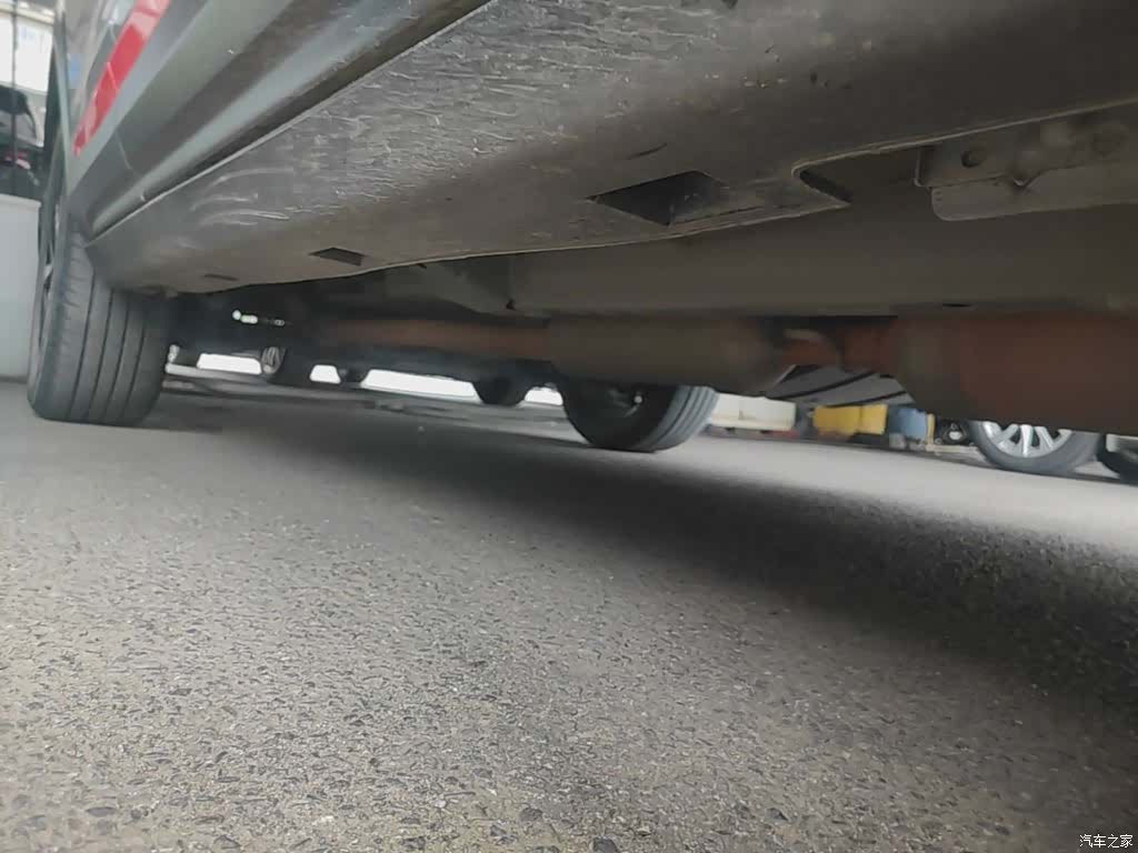 DongFeng AX7, 2023 16