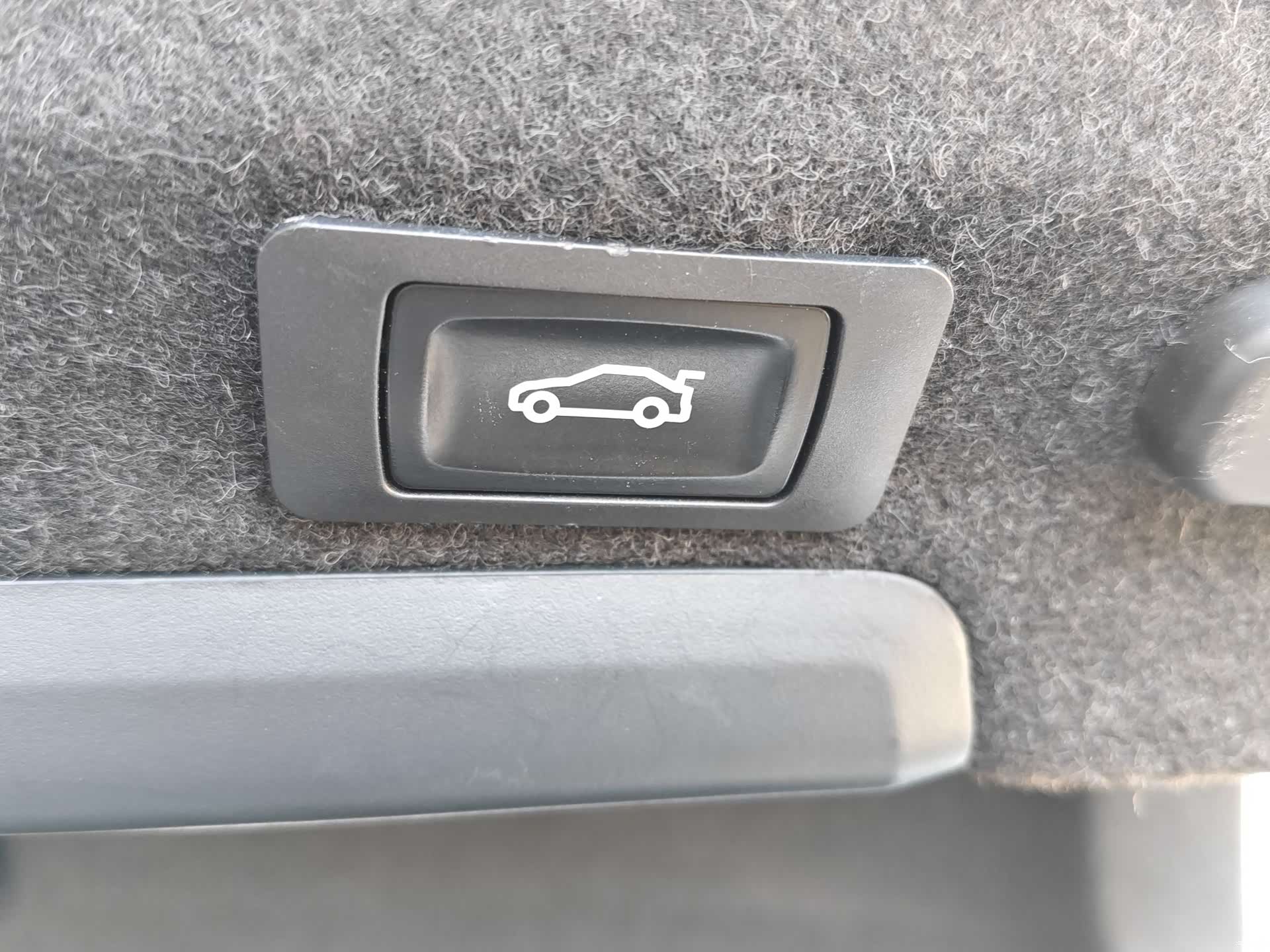 Audi A4L, 2025 11