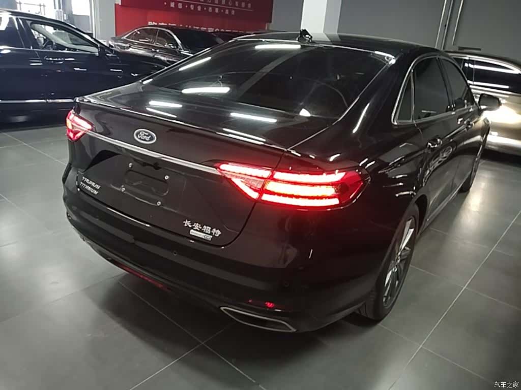 Ford Taurus, 2021 7
