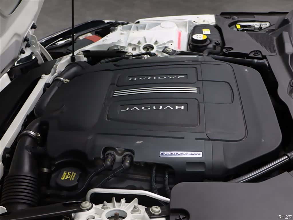 Jaguar F-TYPE, 2015 27