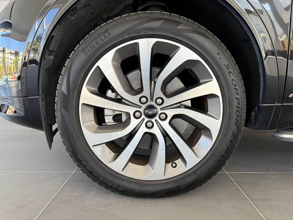 Land Rover Discover sports