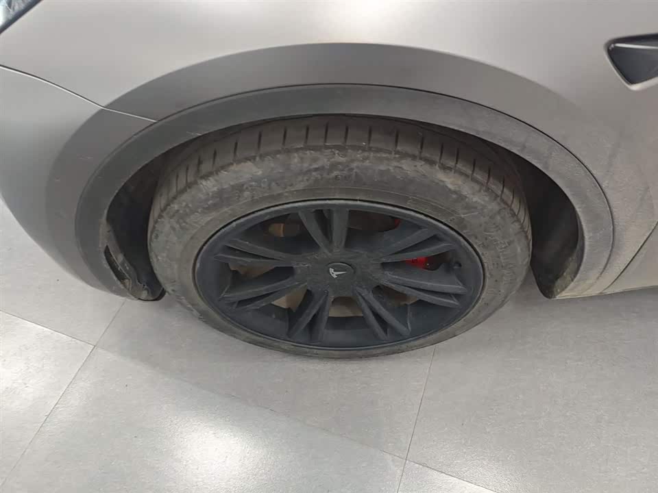 Tesla Model Y Tesla Model Y