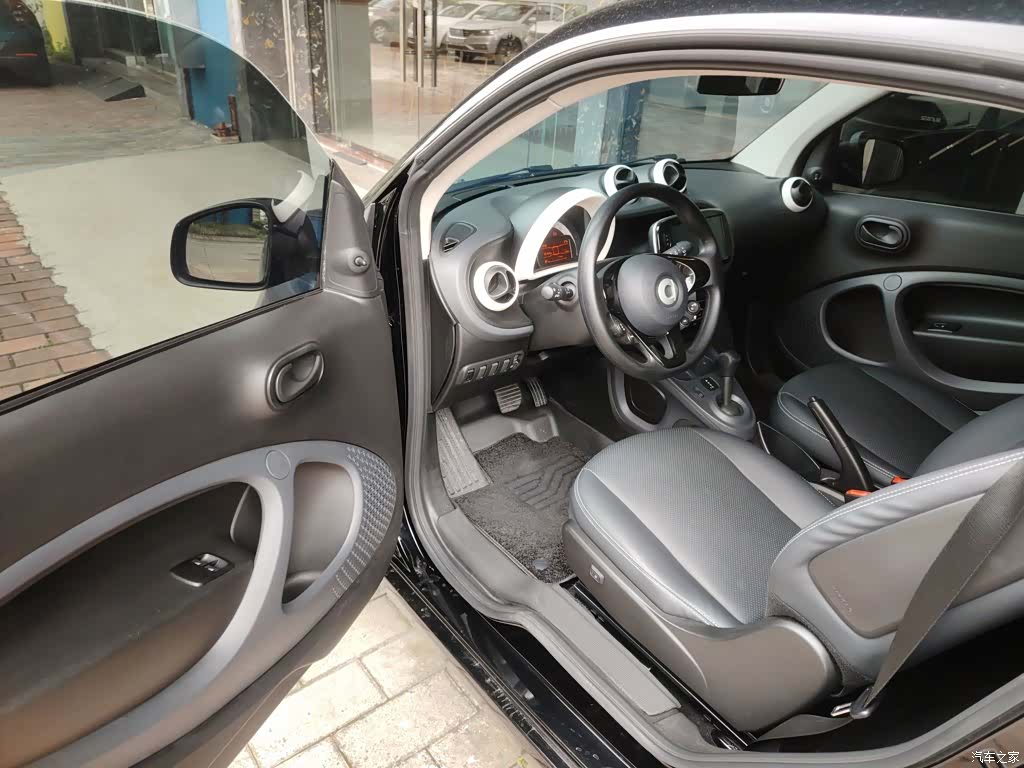 Smart Fortwo, 2017 9
