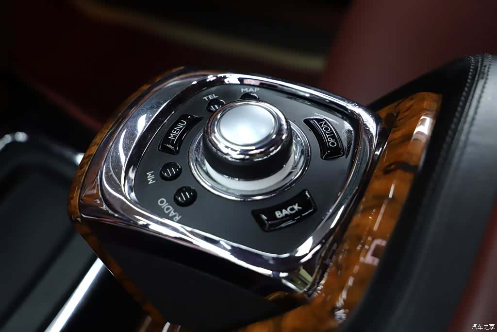 Rolls-Royce Phantom, 2012 12