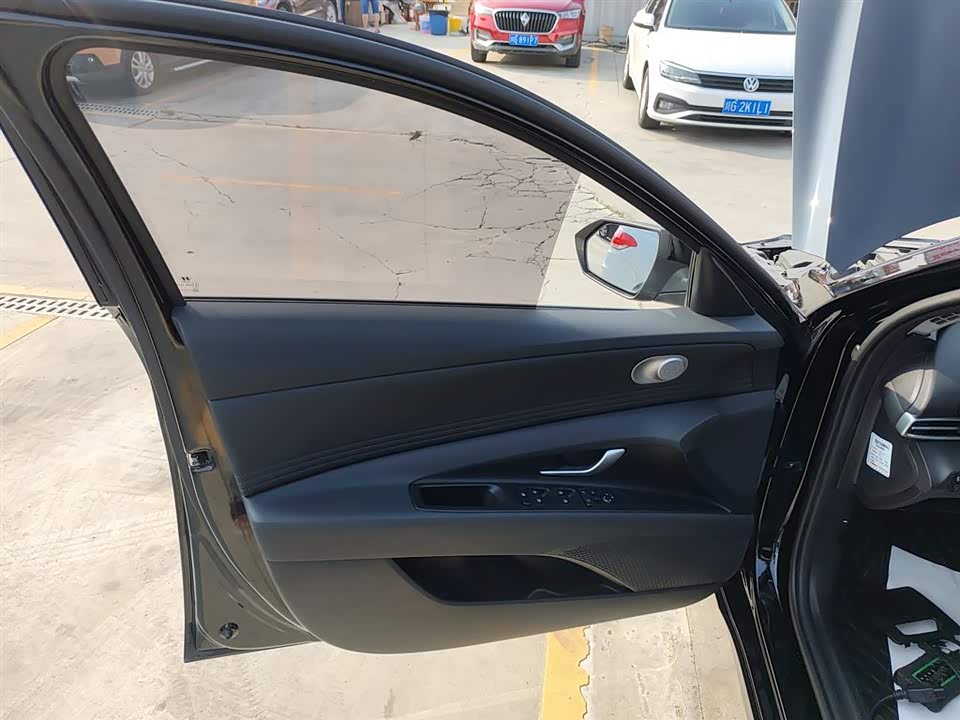 Hyundai Elantra Hyundai Elantra